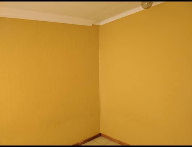 2 BEDROOM PROPERTY TO RENT IN PENINA PARK